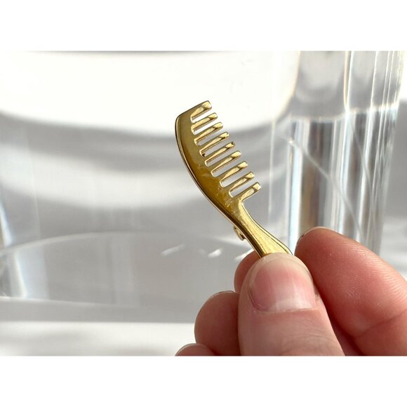 Gold Toned Hair Comb Teeny Tiny Vintage Brooch Pin - Picture 9 of 10